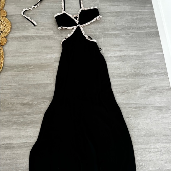 Alexis Black and White Backless Cut-Out Gown - Picture 2 of 6